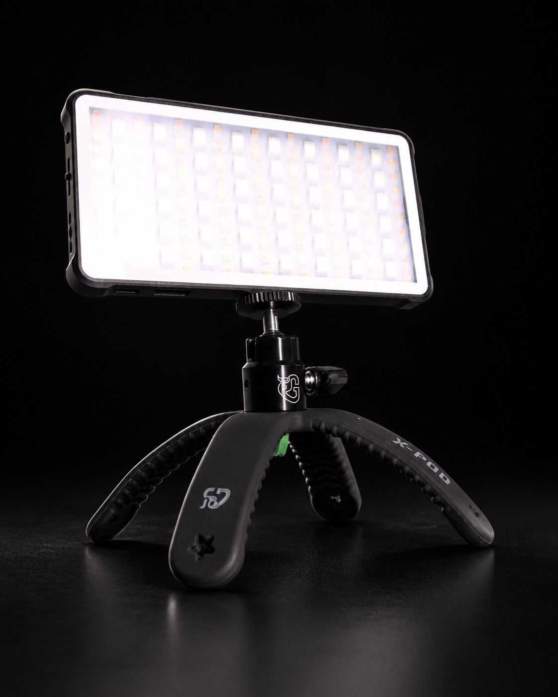 RGB LED Light – Pro (C02)